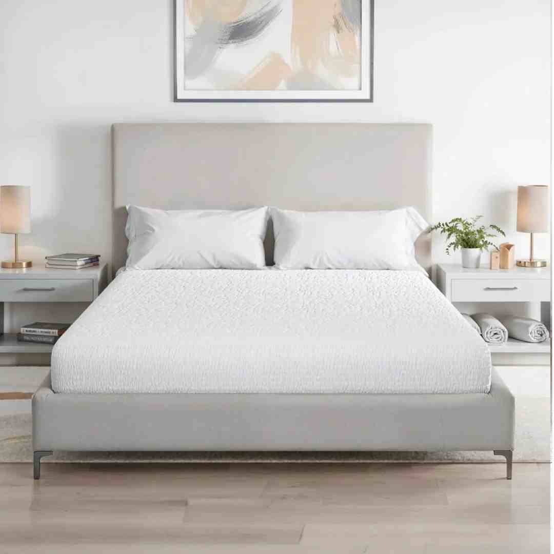 Italian White Bed Mattress Protector - Queen Size